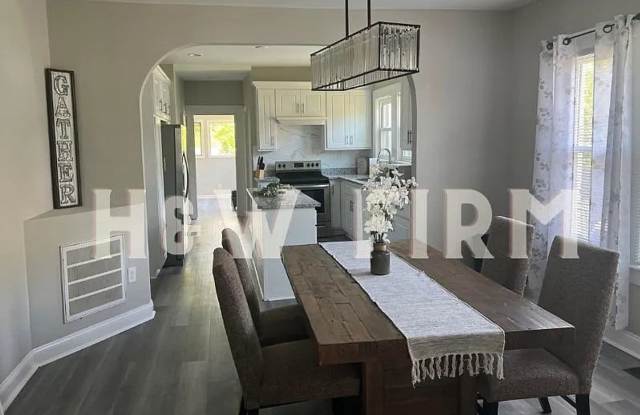 Room in 5 Bedroom Home at Formosa Ave Gallery 3