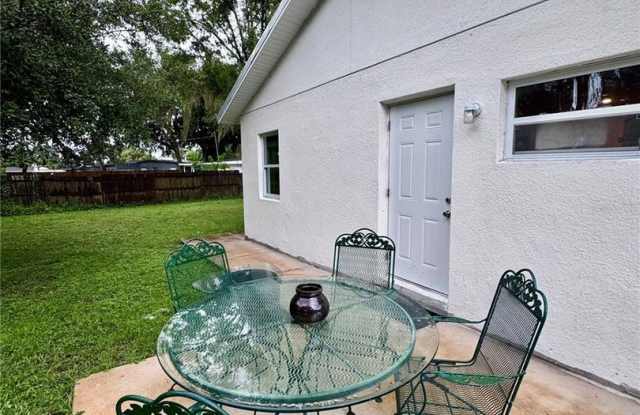 2 Bed 1 Bath  APARTMENT IN DOWNTOWN KISSIMMEE !! photos photos
