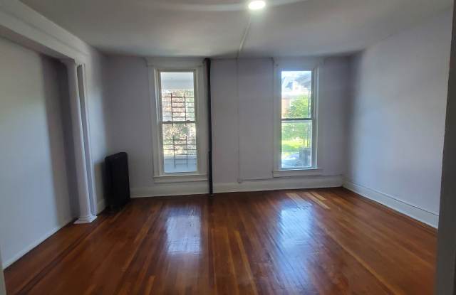 207 W 29th St photos photos