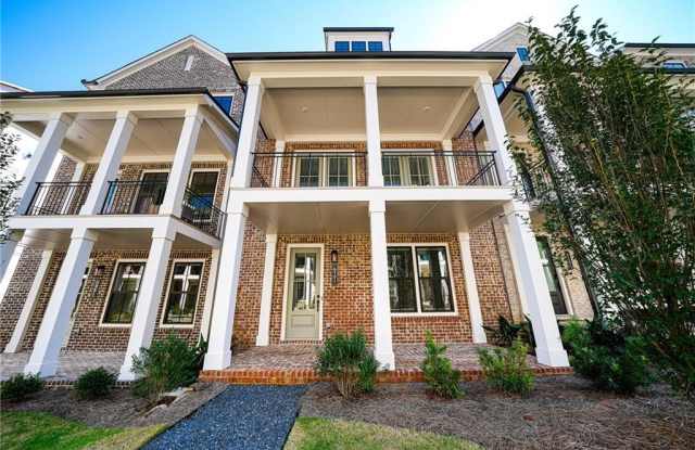 2199 Wexford Drive NE Gallery 1
