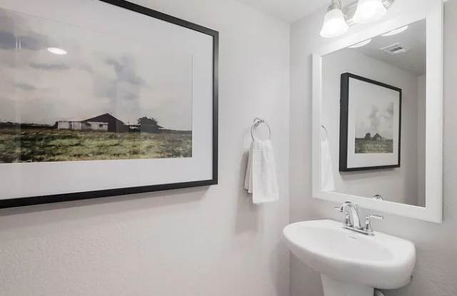 14815 Maverick Avenue Gallery 4