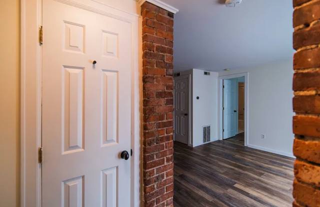 440 Prospect St Apt 1 Gallery 1