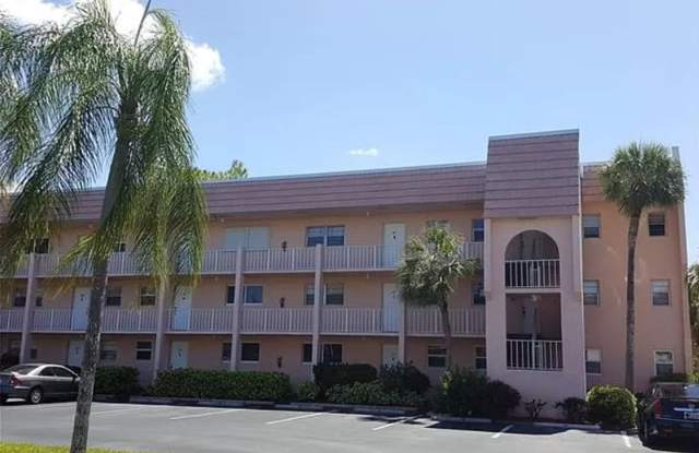 ***NORTH NAPLES***FIRST FLOOR*** 2 BEDS/2 BATHS***ANNUAL RENTAL*** photos photos