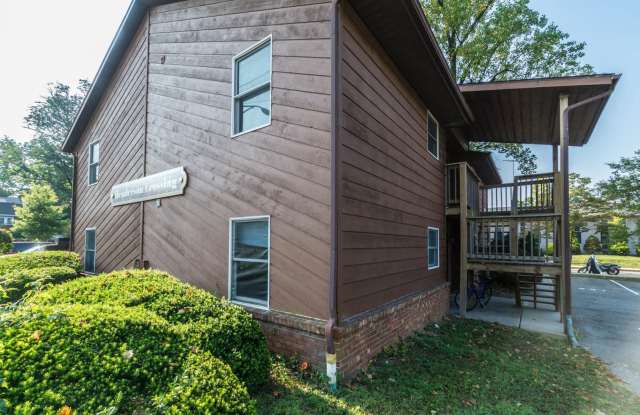 525 Henderson Crossing - Half Off Admin Fees & $350 Gift Card! Gallery 3