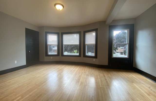 Maryland Upper near UWM photos photos