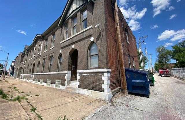 1112 South Boyle Avenue Gallery 2