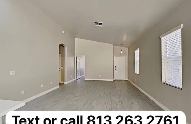 2107 S Gordon Street Gallery 2