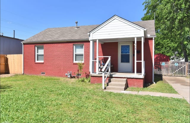 938 S Vandalia Ave - 938 South Vandalia Avenue, Tulsa, OK 74112
