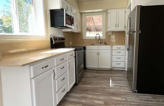 3 Bedroom/2 Bathroom Home in Ogden Gallery 2