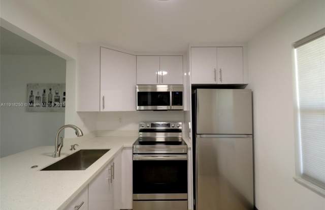 9300 Lime Bay Blvd photos photos