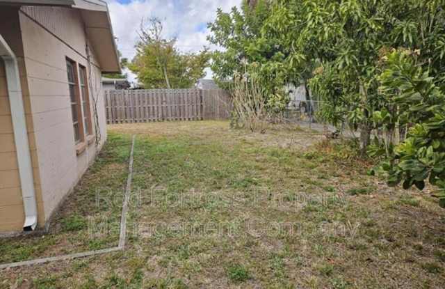 1635 Newport Ct photos photos