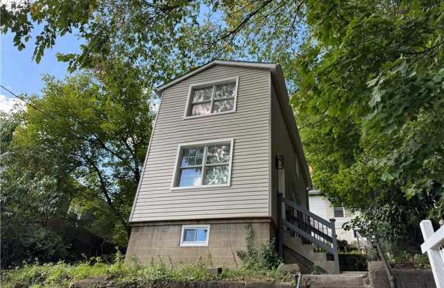 14 Dickson Rd Front photos photos