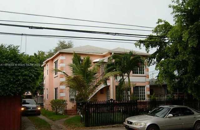 6912 NE 5th Ave photos photos