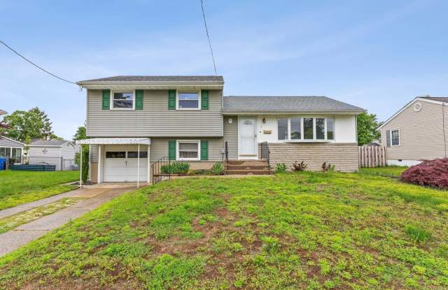 11 SYCAMORE DRIVE photos photos