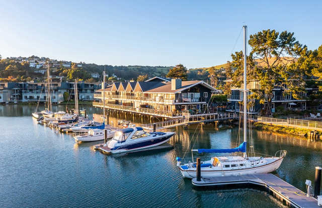 The Cove at Tiburon Gallery 2