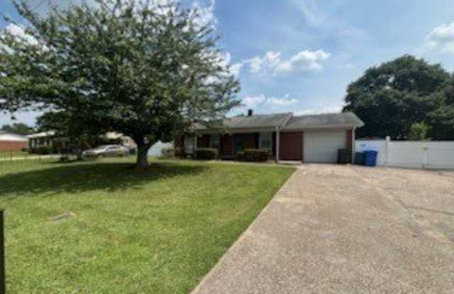 1447 Gairloch Drive photos photos