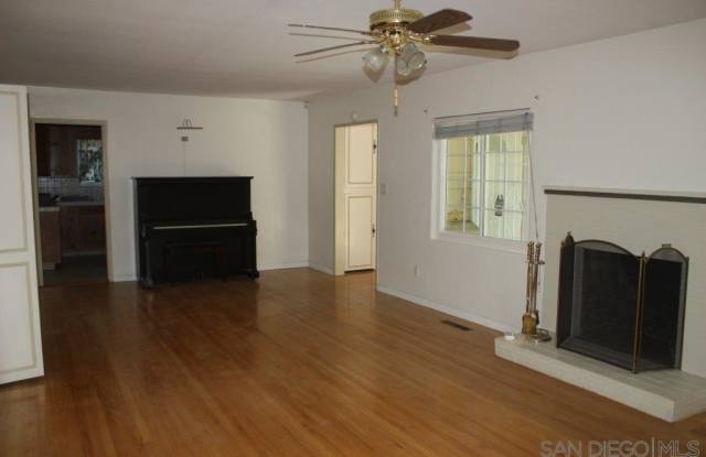 5363 West Falls View Drive Gallery 3