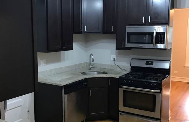 3721 N Leavitt St photos photos