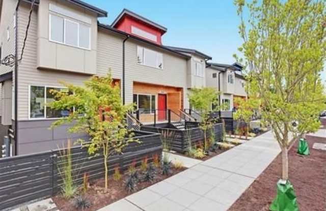 High Quality 3 bedroom 3.5 bath town home in Cedar Park! Only $2995! photos photos