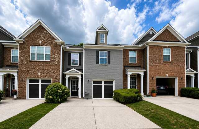 Exceptional South Forsyth Townhome with Rare Split-Bedroom Layout photos photos