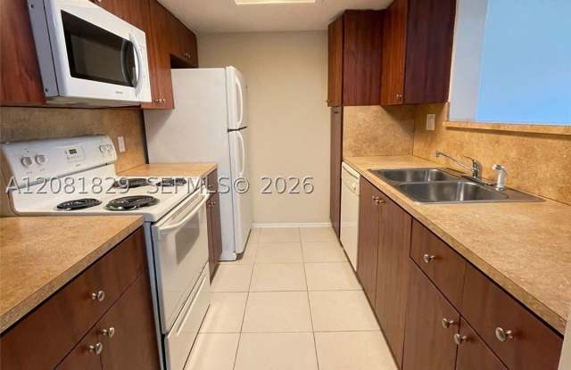 8432 Coral Lake Way Gallery 1