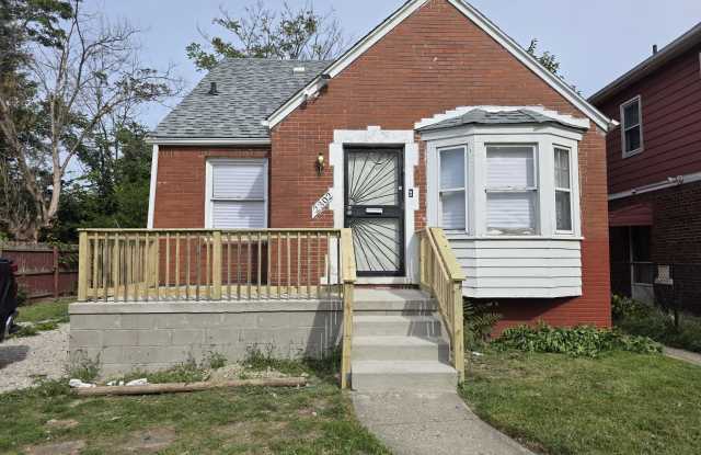 2302 Tyler Street Gallery 2
