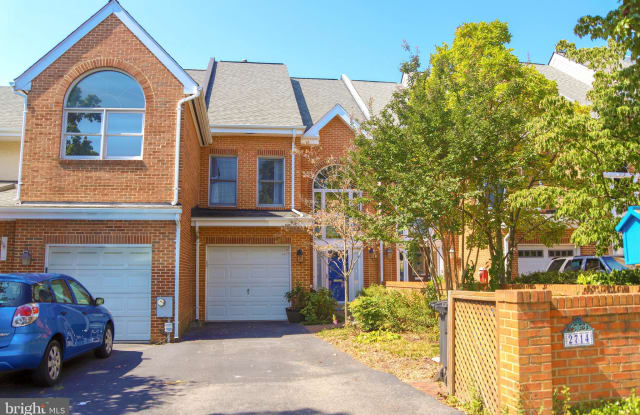 2714 KENWOOD AVENUE - 2714 Kenwood Avenue, Alexandria, VA 22302