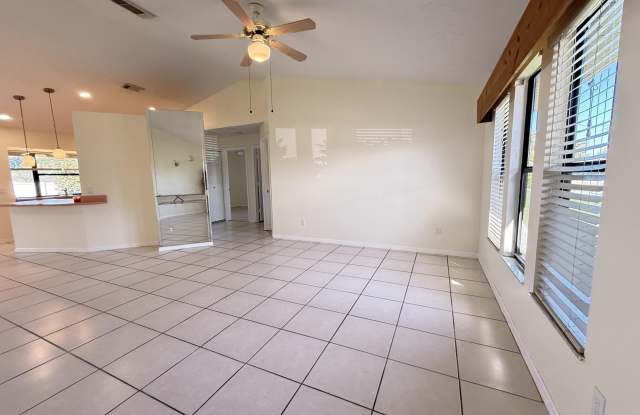 2225 SE MELALEUCA Boulevard Gallery 3