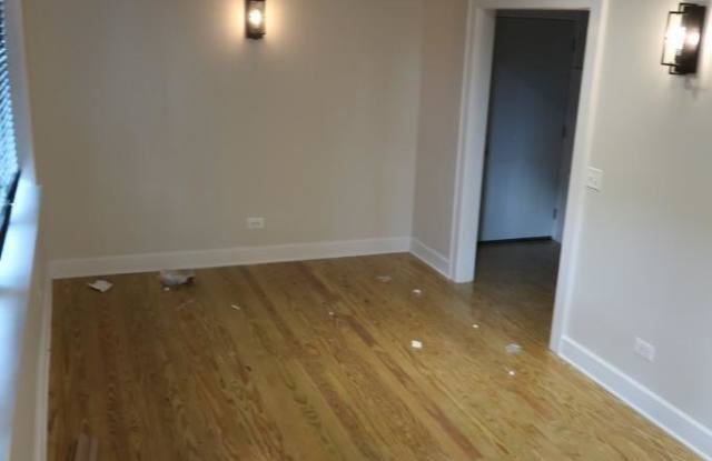 4825-33 N Talman Gallery 4