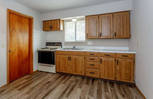 Continental North Apartments Gallery 1