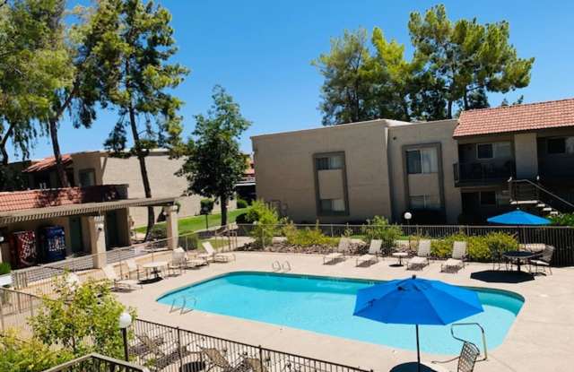 Desert Springs Apartments Gallery 3