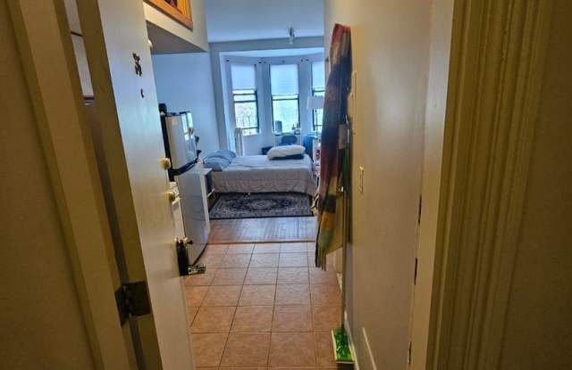 A Beautiful studio located in the heart of Boston's South End - 40 Saint Botolph Street, Boston, MA 02116