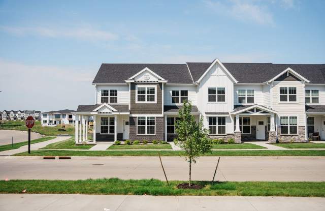 Four Grand Brownstone Townhomes - Interior Unit photos photos Four Grand Brownstone Townhomes - Interior Unit photos photos