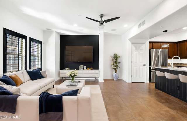 3935 E ROUGH RIDER Road Gallery 1