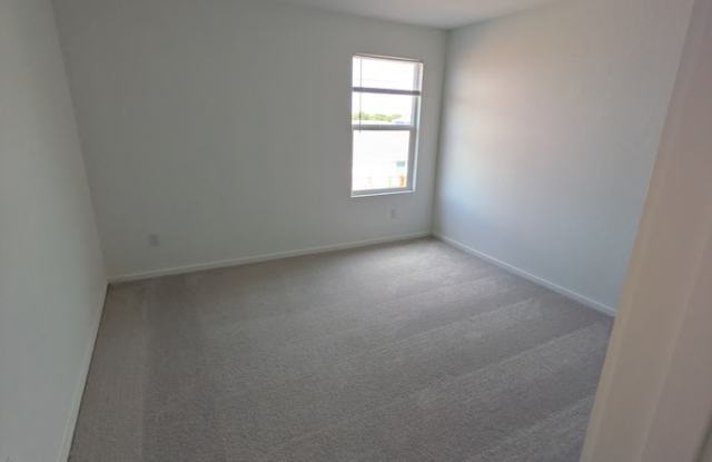 6618 Fiore Garden Gallery 3