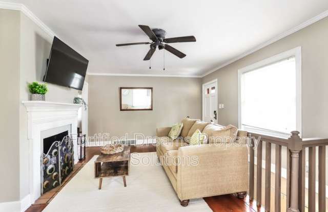 2203 Maywood St. photos photos