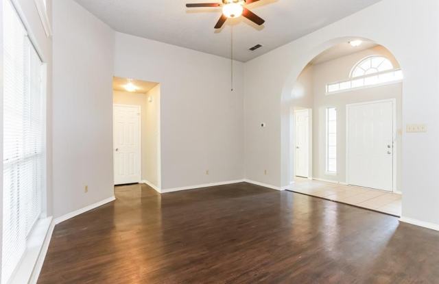 5309 Tennis Villa Drive Gallery 2
