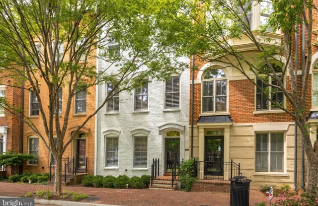 711 ROSE SQUARE - 711 Rose Square, Alexandria, VA 22314