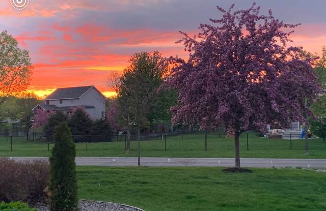 Gorgeous 6 Bed/3 Bath/3 Garage SFH with Screened in Porch, and Firepit in Minnetrista! photos photos