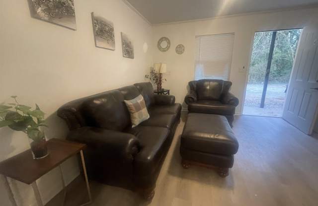 3905 Barclay Drive Gallery 4