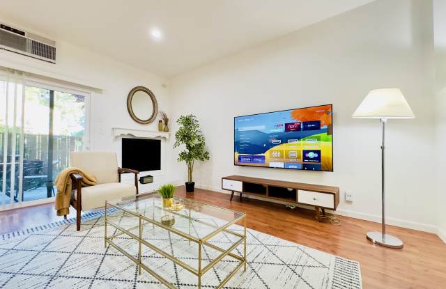 8985 Alcosta Boulevard Gallery 3