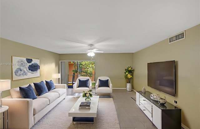 9459 SW 76th St photos photos