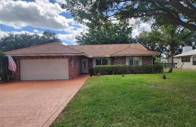 8280 NW 5th St - 8280 Northwest 5th Street, Coral Springs, FL 33071