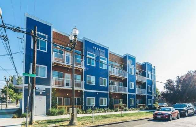 G1510 - Herby photos photos