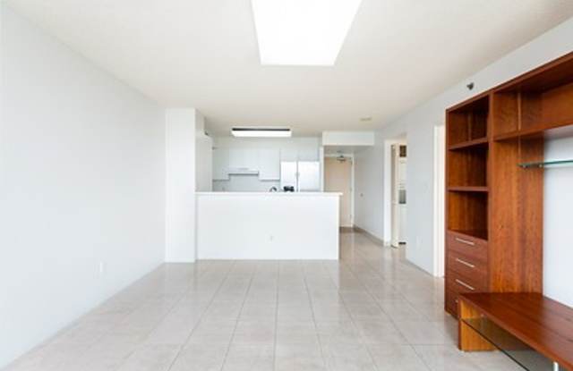 Great location Gallery 4