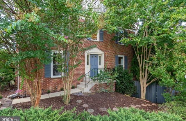 6161 SUMMER PARK LANE - 6161 Summer Park Lane, Kingstowne, VA 22315