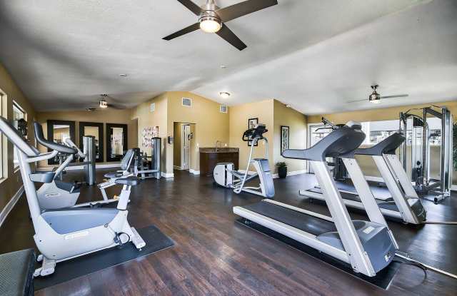 Pinewood Apartments Gallery 2