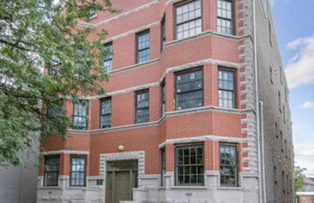 Very Spacious 5 BR/3 BA Duplex in Lincoln Park! photos photos