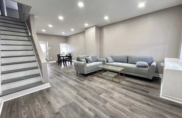 136 W CLARKSON Avenue Gallery 4