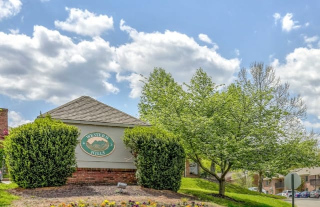 813 Watts Circle - 813 Watts Circle, Nashville, TN 37209